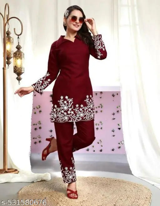 Mezraa Embroidered Kurta-Pant Co-Ord Set