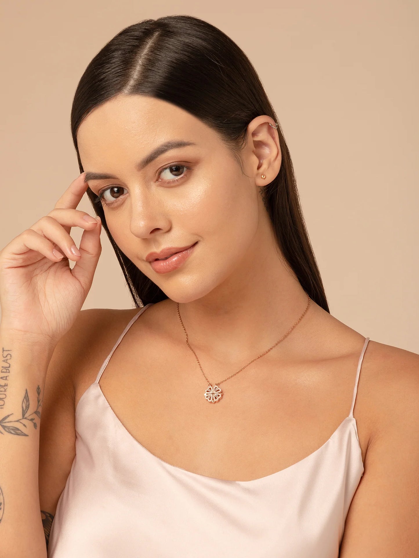 Hyacinth 4-Piece Magnetic Clover Necklace – Rose Gold